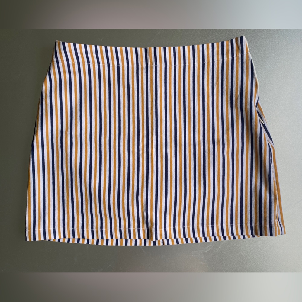 Mini-skirt!